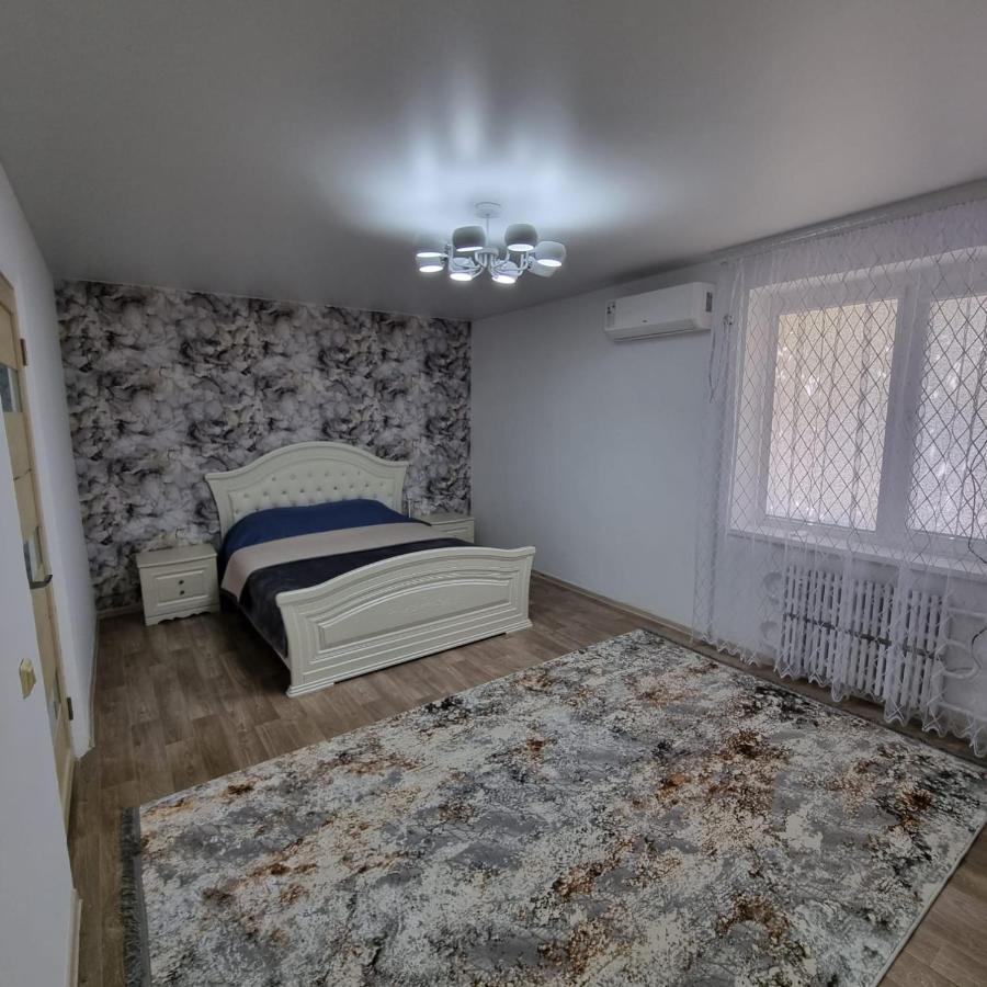 Appartamento Flat near the sea Aqtau Esterno foto
